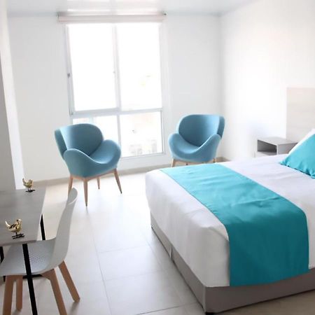 Hotel Inara Жирардо Екстер'єр фото