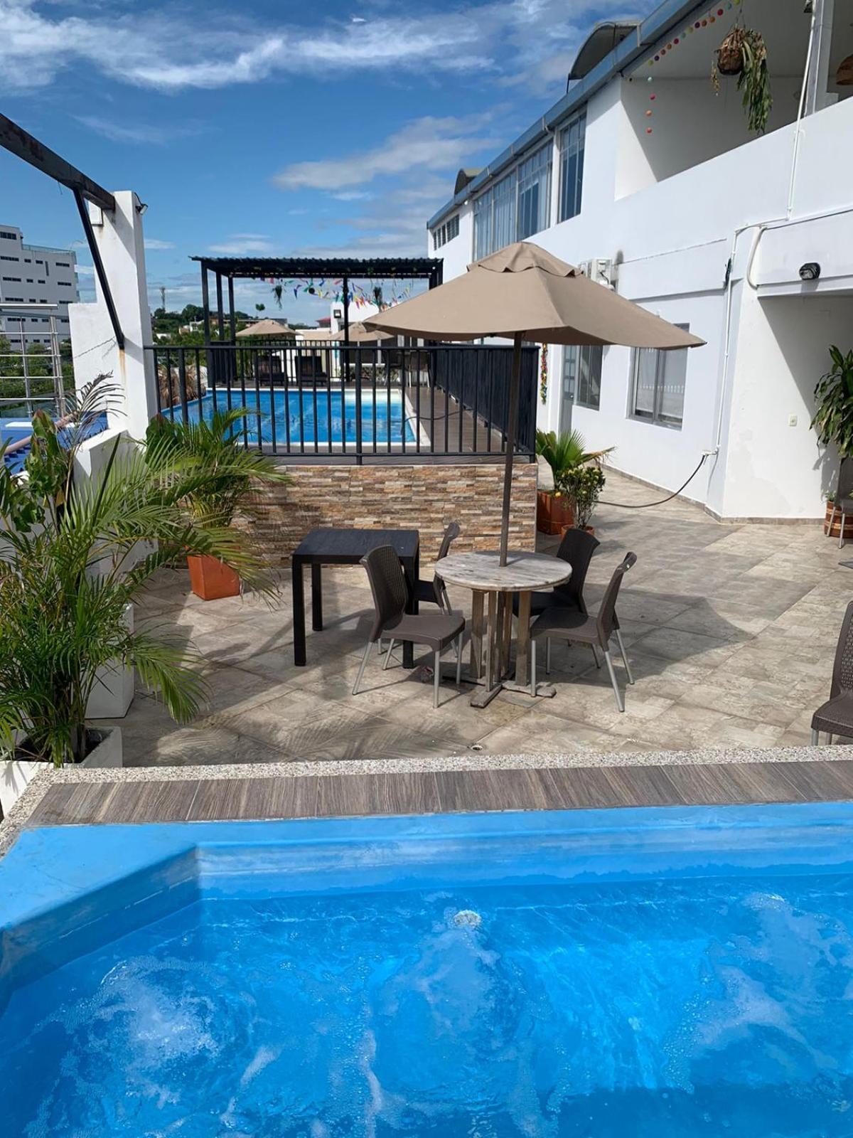 Hotel Inara Жирардо Екстер'єр фото